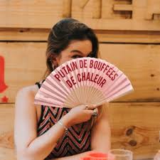 Quelle femme ne voudrait pas recevoir un cadeau surprise ? Selection Cadeau Pour Femme De 20 Ans Commentseruiner