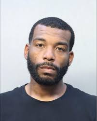 KING-HOLLAND, ANDRE DUVAL DOB 02/11/1985 40 M Charges COCAINE/ PURCHASE/  POSN/ W/ INTENT TO PURCHASE Bond: TO BE SET **Remark: 20 KILOGRAMS OF  SUSPECT COCAINE; COCAINE/ TRAFFICKING/ 400>/ <150K Bond: TO BE