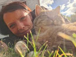 Madeleine Stark updated her cover photo.