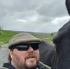 Thank for your recommendations, so many for Ray Lawson, he's coming to sort  it out 👍 Looking for a local joiner please