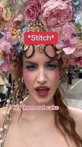 Elisa Ayers's Instagram, Twitter & Facebook