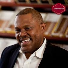 Senior Vice President, Leaf, Jhonys Diaz oversees all tobacco operations,  from leaf tobacco R&D, growing, procurement, processing, to cigar blending  and the newly created STG “talent incubator”…