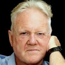 Douglas Platt's Instagram, Twitter & Facebook