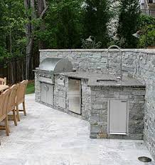 Outdoor kitchens provide an outdoor entertainment area to bring family and friends together to grill your favorite foods and store your favorite beverages. Outdoor Kitchens Georgia Pools South Atlanta Pool Company