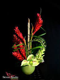 Modern Tropical Floral Design Tropical Flower Arrangement Of Red Ginger Ikebana Flower Arrangement Tropical Flower Arrangements Hawaiian Flower Arrangements