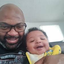 Donovan Trimble's Instagram, Twitter & Facebook