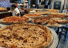 The 7 Best Pizzas In Las Vegas Big 7 Travel Food Guides