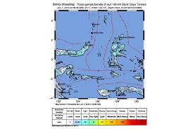 Pusat gempa sendiri berada di 4.98 lintang utara,127.38 bujur timur (134 km timur laut tepatnya sebelah utara kota manado perbatasan dengan filipina. Gempa M 7 1 Warga Manado Berhamburan Keluar Rumah Republika Online