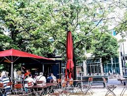 Berlin Eine Stadt Berlin Millionen Leben Berliner Strassen Und Platze Was Bedeuten Ihre Na Strasse Leben In Berlin Berlin Stadt