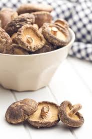 Sesuai untuk majlis kahwin, kenduri, majlis hari jadi dan sebagainya. Patutlah Cendawan Shiitake Ni Popular Harga Mahal Banyak Manfaat Untuk Kesihatan Rupanya