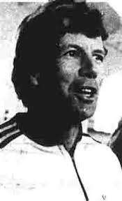 lEurntug Mrralb moncloy