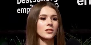 Sprawdź najnowsze i najciekawsze materiały przygotowane przez redakcję w dziale roksana węgiel. Roksana Wegiel Juz Tak Nie Wyglada Taka Metamorfoza W Wieku 15 Lat Onpress