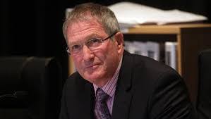 Gordon Whiting's Instagram, Twitter & Facebook