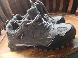 Kem kasut, the second campsite along the trail is 3 hours away from kem tudung periuk. Original Power Hiking Jungle Sport Shoes Women S Fashion Shoes On Carousell