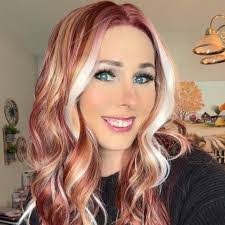 Michelle Overton's Instagram, Twitter & Facebook