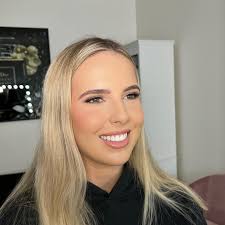 Natural soft glam makeup 💕 #makeup #makeupartist #makeupbyme  #softglammakeup #makeuplooks #makeupideas #makeuplover #makeuplove  #nagambiemakeupartist