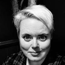 Anna Tuttle's Instagram, Twitter & Facebook