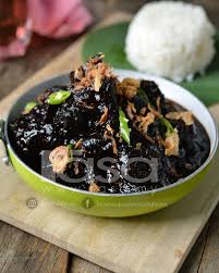 Sambal matah menjadi salah satu komponen dalam sajian ini. Masakan Brunei Dekat Di Hati