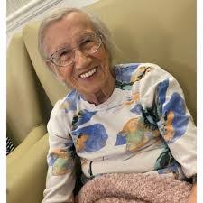 Peggy Paynter's Instagram, Twitter & Facebook