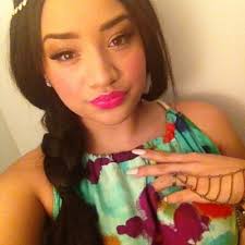 Kim Dash's Instagram, Twitter & Facebook