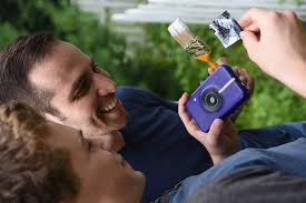 Polaroid Snap Instant Digital Camera (Purple) with Zink Zero Ink Printing  Technology: Instant Cameras: Amazon.com.au