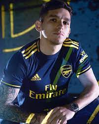 Buy arsenal 3rd kit football shirts and get the best deals at the lowest prices on ebay! Arsenal Third Kit 19 20 Has The Adidas Strip Been Released And What Does It Look Like