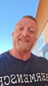 L'italia è sotto choc per il professore che sferra un pugno al suo alunno.  Ma ha veramente torto? , Ditemi la vostra🇮🇹🇮🇹🇮🇹