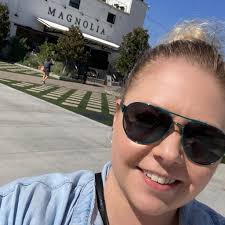 Are there guided Christmas light tours in Pullman?