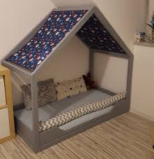 Hausbett Bodenbett Mit Bildern Bodenbetten Kinderbett Haus Bett Selber Bauen