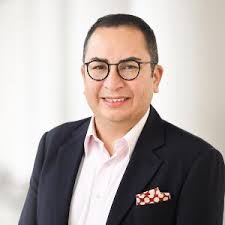 Dr. Marcelo F. de la …