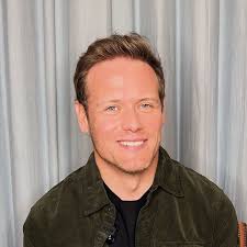 Ride the DeLoreon down memory lane as Sam Heughan shares his pop culture  favorites! 🏎️ Don’t forget to watch #TheCoupleNextDoor now