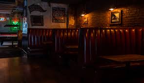 Bucktown pub, located in chicago, il is an unpretentious neighborhood tavern established in 1933 that offers a thoughtful selection of microbrews, . These Virtual Dive Bar Trivia Nights Will Put Your Pop Culture Knowledge To The Test Secret Chicago