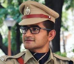 Witness in the Corridors Bureaucracy News: Samay Singh Meena IPS has been  transferred as Deputy Commissioner of Police, Traffic East Greater Chennai  Police, Government of Tamil Nadu.