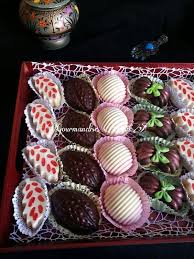 Pin By Lyly On Gateau Sec Middle Eastern Desserts Food Gifts Presentation Desserts