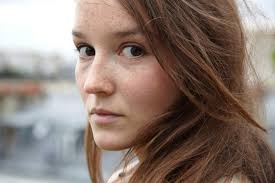 Including news, articles, pictures, and videos. Anais Demoustier Je Scrutais Litteralement Romy Schneider Ses Cils Ses Robes Rien Ne M Echappait