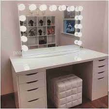 12 Elegant Coiffeuse Avec Miroir Lumineux En 2020 Bureau Vanite Idees De Coiffeuse Deco Chambre Coconing