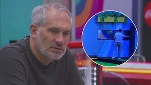 Salida de Adrián Marcelo de La Casa de los Famosos México: sigue EN VIVO el  abandono del integrante acusado de machismo