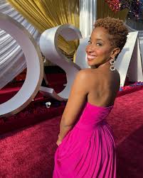 Feeling pretty in pink! 💞 Day Two reporting from the #oscars2022 red  carpet! 📸: @coronacast