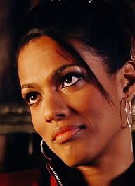 Martha Plimpton Edit