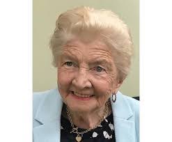 Joan Squires's Instagram, Twitter & Facebook