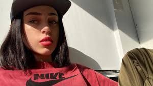 ¿el motivo del 'beef' entre trueno y khea? Colocao El Ultimo Exito De Nicki Nicole Vale Oro Tn
