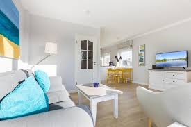 In allen ausstellungen der stiftung haus der geschichte wird zeitgeschichte. Ferienwohnung C Haus Carola App 13 Wenningstedt Ferienwohnungen Immobilien Auf Sylt Sylt Er Gmbh