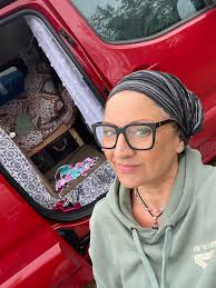 Just looking at the moment to see what vauxhall vivaro 1.9 van's are about  as looking for a crew cab as what make it in a caper