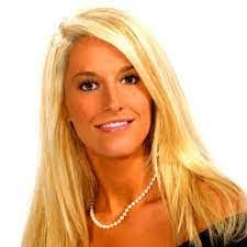 Amanda Wainscott's Instagram, Twitter & Facebook