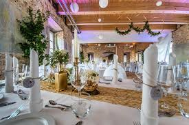 Als der hauseigentümer der ursache auf den grund gehen wollte, waren bereits risse in der außenwand. Dsc05638 Schloss Pirkensee Vom Herrengut Zum Traumschloss