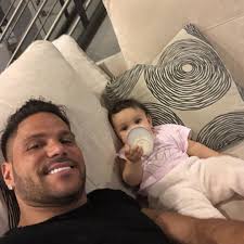 Although it looked bad enough already, it turns out that the physical altercation. Jersey Shore S Ronnie Ortiz Magro Reunites With Daughter Ariana