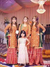 Desi Ghagra Style Sharara Pants With Medium Length Shirts For Mehndi Functions Simple Mehndi Dresses Pakistani Wedding Dresses Pakistani Mehndi Dress