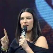 Laura pausini strani amori mi dispiace devo andare via ma sapevo che era una bugia quanto tempo perso dietro a. Laura Pausini Strani Amori By Franck Armstrong