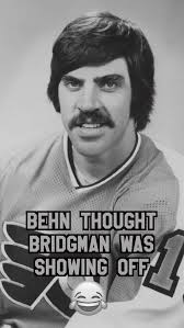 Mel Bridgman showing off the muscles 😂💪🏻