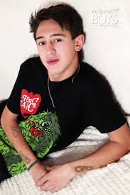 Enigmatic boy Alec | Boy Post - Blog about gay boys and twinks 18+